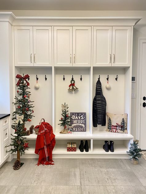 Mudroom Christmas Decor, Christmas Mudroom, Christmas Laundry Room, Mudroom Decor, Holiday Magic, Mud Room, Bloxburg House, Christmas Traditions, Don T Know