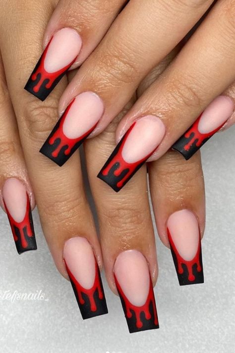 Are you looking for an all-occasion black nail design? Then stop reading, because this article is for you. Black nails symbolize maturity, confidence, Black Nails Tip, Pink And Black Almond Nails, Black Tip Almond Nails, Halloween Nails Black And White, Short Almond Nails Ideas, Red Nail Polish Designs, Black Nail Design, White Short Nails, White Lace Nails