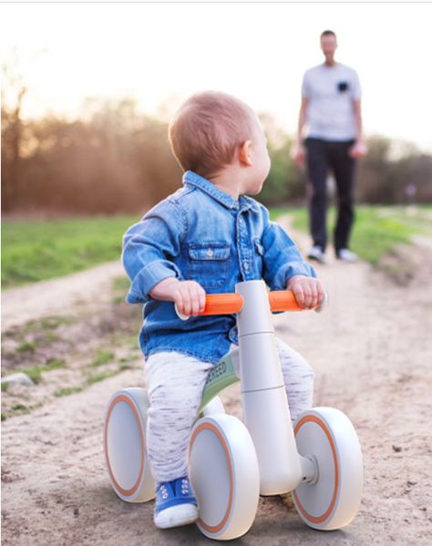 SEREED Baby Balance Bike is the prefect beginner bike for little ones to eperience summer fun activities! Kids Riding Bikes, Toddler Girl Bike, Electric Bike For Kids, Toddler Bicycle, Toddler Bike, Childrens Bike, Baby Bike, Indoor Bike, Fun Summer Activities