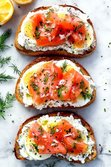 Ricotta Toast With Smoked Salmon and Egg | foodiecrush.com Air Fryer Stuffed Salmon, Creamed Salmon, Blueberries Sauce, Salmon On Toast, Smoked Salmon Breakfast, Smoked Salmon And Eggs, Salmon Breakfast, Recipes French, Ricotta Toast