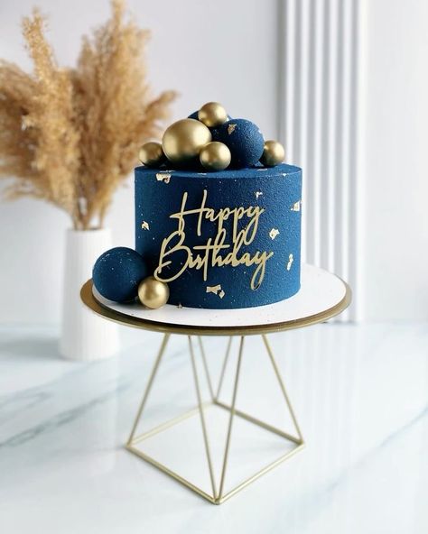 Blue Color Cake Design, Dark Blue Cake For Men, Vintage Cake Design Birthdays, Blue Cake Designs Birthday, 18th Birthday Cake Boys, Navy Blue Cake, Navy Cake, 50th Birthday Cakes For Men, 23 Birthday Cake