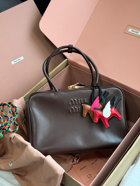 Miu Miu Bag, Fancy Bags, Bag Trends, Pretty Bags, Brown Bags, Vintage Bags, Cute Bags, Luxury Items, Bag Tags