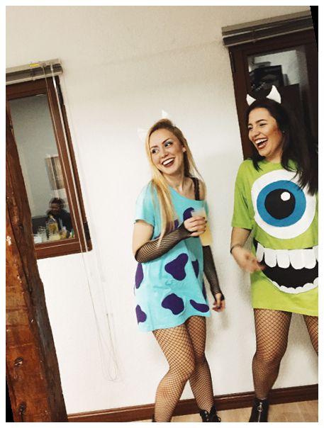 Friendship Halloween Costumes, Diy Mike And Sully Costume, Mike And Sully Costume Best Friends, Mike Sully And Boo Costumes, Mike And Sully Halloween Costumes, Diy Sully Costume, Disney Duo Costumes Friends, Duo Costumes For Girls Best Friends, Sully Costume Diy