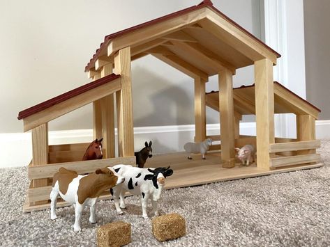 Wooden Toy Barn, Doll House For Boys, Kids Barn, Barn Plan, Toy Barn, Woodworking Jig, Easy Build, Barn Plans, Horse Trailers