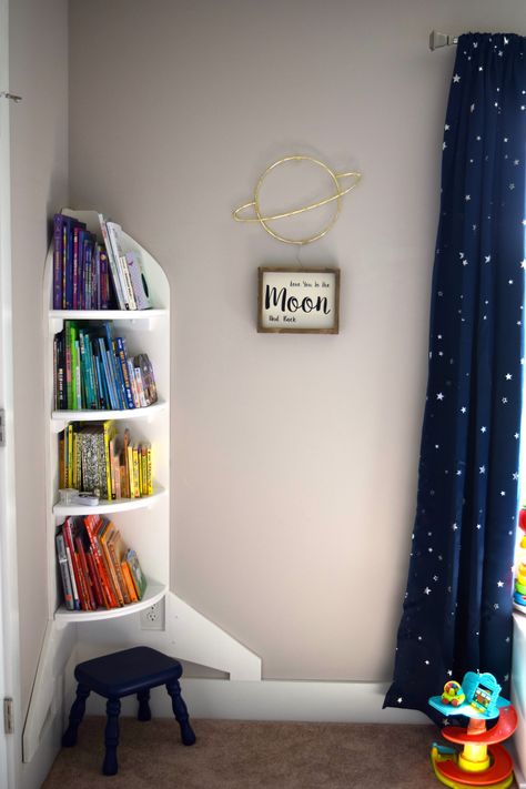 Cool Boys Bedroom Ideas, Cool Bedrooms For Boys, Kids Bedroom Storage, Kids Bedroom Boys, Boy Toddler Bedroom, Space Themed Bedroom, Toddler Boys Room, Space Room, Bookshelves Diy