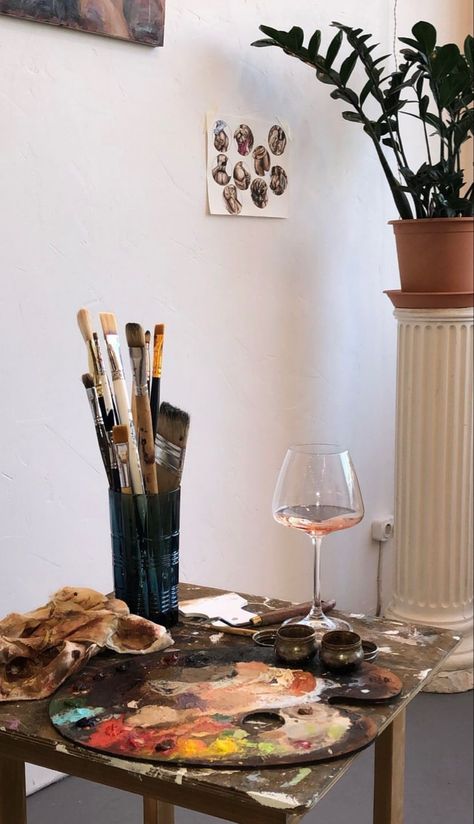 Wine And Paint Aesthetic, Freetime Activities, Art Studio Room, Artsy Aesthetic, Artist Aesthetic, Arte Inspo, Artist Life, Art Inspiration Painting, Summer Photos