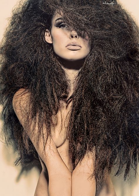 i can't stop looking World Hair, Crimped Hair, Hair Issues, Wild Hair, Hair Studio, Loose Hairstyles, Hair Art, Hair Today, Big Hair