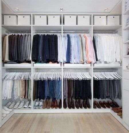 Diy Kast, Ikea Closet Organizer, Master Closet Organization, Bedroom Closet Doors, Best Closet Organization, Organized Closet, Creative Closets, Small Closet Space, Ikea Closet