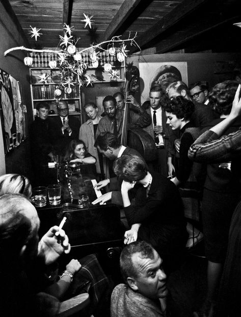 Fred Lyon Vintage Jazz Club, Cannery Row, Jazz Bar, Jazz Fest, Vivian Maier, Jazz Club, Still In Love, Jazz Festival, Club Dress