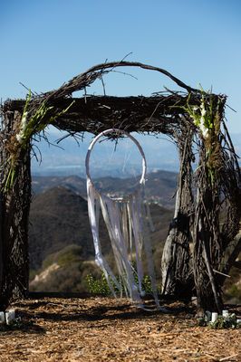 Dark Boho Wedding, Native American Wedding Ideas, Native American Wedding Dress, Wedding Ideas Indian, Native Wedding, Native American Wedding, Alaska Wedding, Indian Wedding Ideas, Multicultural Wedding