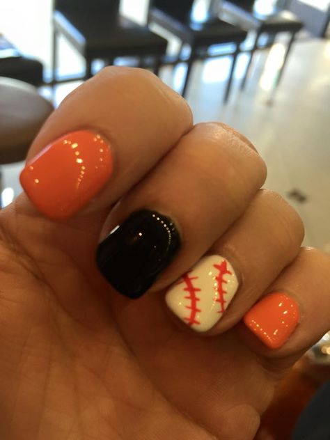 Visit www.oceansofbeauty.com for EZ Dip Gel Powder. It is so easy to DIY EZdip! No lamps needed, lasts 2-3 weeks! #sports #sportnails #sportsnails #nails #manicure #ezdip #gelnails #nailart Giants Nails, Orange Baseball Nails, San Francisco Giants Nails, Sf Giants Nails, Baseball Nail Designs, Baseball Nails, Sports Nails, Summer Nail Polish, Nails Only