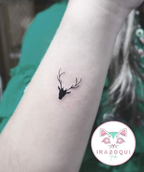 Small Deer Head Tattoo, Doe And Fawn Tattoo, Doe Tattoo Simple, Small Deer Tattoo, Deer Tattoos For Women, Buck Tattoo, Fawn Tattoo, Holiday Tattoo, Deer Head Tattoo