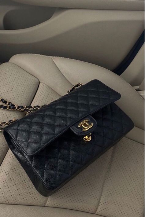 Chanel bag aesthetic Follow my shop @hkadavy on the @shop.LTK app to shop this post and get my exclusive app-only content! #liketkit @shop.ltk https://liketk.it/4jqAn Chanel Bag Aesthetic, Dh Gate, Purse Aesthetic, Dior Purse, Dream Bags, Longchamp Bag, Dior And I, Bag Obsession, Classic Flap Bag