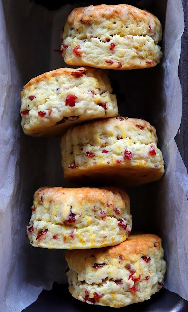 Cranberry Orange Scones, Cranberry Scones, Orange Scones, Scones Recipe Easy, Orange Cranberry, Cream Scones, Clotted Cream, Cranberry Orange, Scone Recipe