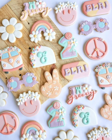 Too groovy-inspired cookies Birthday Themes For Girls, Mary Birthday, Hippie Birthday Party, Groovy Birthday, Hippie Birthday, Cookies Theme, Creative Party Ideas, Girls Birthday Party Themes, 2nd Birthday Party Themes