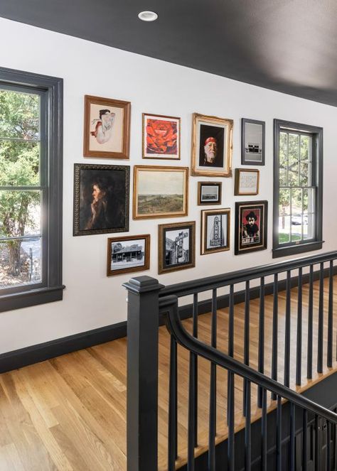 Gallery Wall With Black Ceiling and Hardwood Floor Black Trim Interior, Decorate Hallway, Colored Ceiling, New England Homes, Eclectic Home, Hallway Decorating, Interior Design Studio, Wall Color, Ceiling Design