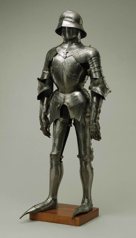 Lorenz Helmschmied (German), Gothic Armor (c. 1485 and later) | Great Hall | Detroit Institute of Arts Gothic Armor, Medieval Knight Armour, Historical Knight Armor, European Knight Armor, German Armor Medieval, Costume Armour Medieval Collectibles, Knight Armor Museum, Ornate Knight Armor, Armor Clothing