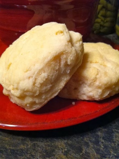 Cracker Barrel Biscuits, Easy Buttermilk Biscuits, Best Homemade Biscuits, Cracker Barrel Recipes, Homemade Biscuits Recipe, Homemade Buttermilk Biscuits, Biscuit Bread, Homemade Crackers, Biscuit Rolls