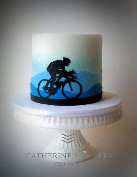 Really beautiful Birthday Cake For Cyclist, Cakes For Cyclists, Bicycle Cake Design, Cycle Cake Ideas, Cyclist Cake Ideas, Bike Cake Designs For Men, Bicycle Cake Ideas, Cycle Theme Cake, Mountain Bike Cake Ideas