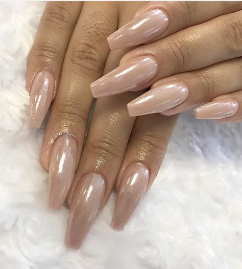 Neutral Chrome Nails Coffin, Chrome Nails With Glitter Tips, Crome Nude Nail, Crome Nails Beige, Nude Chrome Nails Coffin, Tan Crome Nails, Chrome Nails By Skin Tone Range, Ivory Chrome Nails, Chrome Nails Nude Base