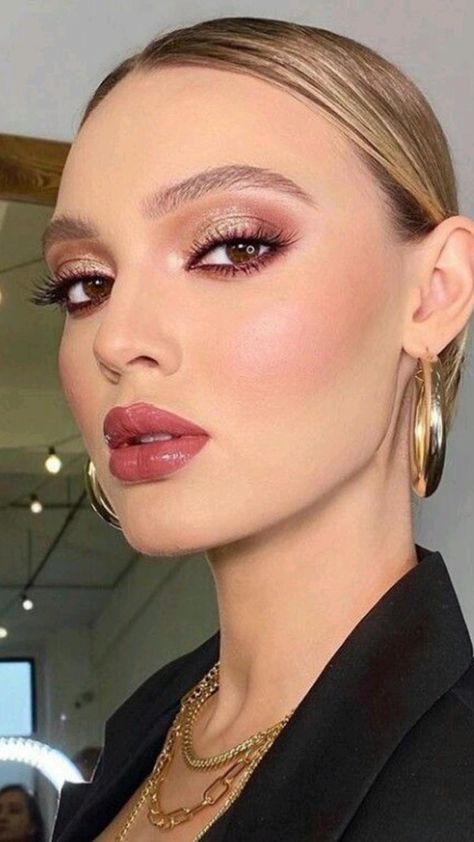 Matte Make Up, Mekap Mata, 2024 Prom, Fall Makeup Looks, Smink Inspiration, Photoshoot Makeup, Makijaż Smokey Eye, Makeup Eye Looks, Elegant Makeup