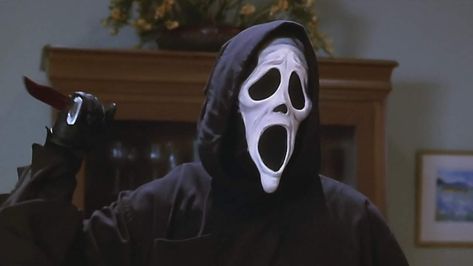 Old Scary Movies, Scary Movie 2, Brandon James, Scream Ghostface, Ghostface Scream, Online Business Strategy, Scary Movie, Group Of People, Action Film