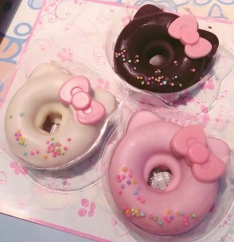 Baked Sweets Aesthetic, Sanrio Pastries, Cute Snacks For Kids, Japanese Dessert Aesthetic, Aesthetic Cute Food, Hello Kitty Donut, Desserts Cute, Cute Japanese Food, Sanrio Food