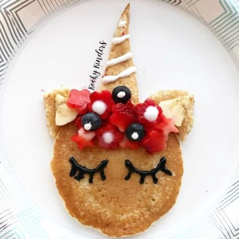 Unicorn Lunch Ideas, Unicorn Breakfast Ideas, Birthday Breakfast Kids, Unicorn Pancakes, Breakfast Birthday Party, Easy Christmas Breakfast, Breakfast Kids, Kids Pancakes, Birthday Breakfast Party