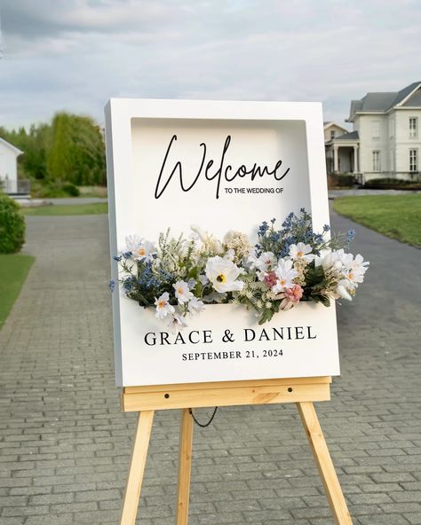 DIY wedding welcome sign