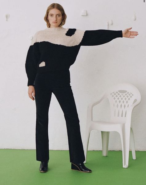 Buy Sweaters, Paloma Wool, Ying Yang, Blouse Outfit, Fashion 2020, Romper Pants, Audrey Hepburn, Knitted Sweater, Natural Fabrics