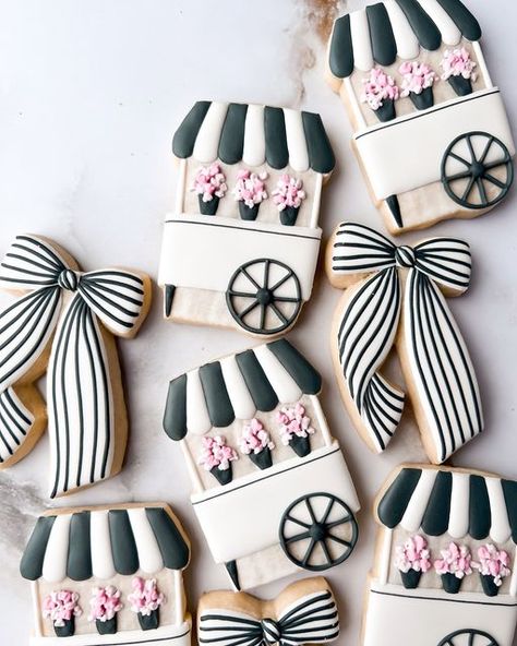 Liz - Cookie Artist on Instagram: "French vibes for your Monday 🎀  #decoratedsugarcookies #frenchcookies #bowcookies #flowercart #frenchparty #birthdaycookies #engagementcookies #flowercookies #floralcookies #coquettevibes #coquettecore #frenchaesthetic #parisiancookies #parisianaesthetic #logocookies" Bridgerton Cookies Decorated, Bow Cookies, Girly Cookies, Paris Cookies, Bridesmaid Cookies, French Baby Shower, French Vibes, Paris Baby Shower, Bakery Art