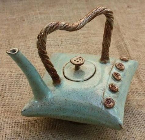 Pottery Tea Pots, Stoneware Teapot, Novelty Teapots, Teapots Unique, Pottery Teapots, Unique Tea, Clay Teapots, Ceramic Teapot, Keramik Design