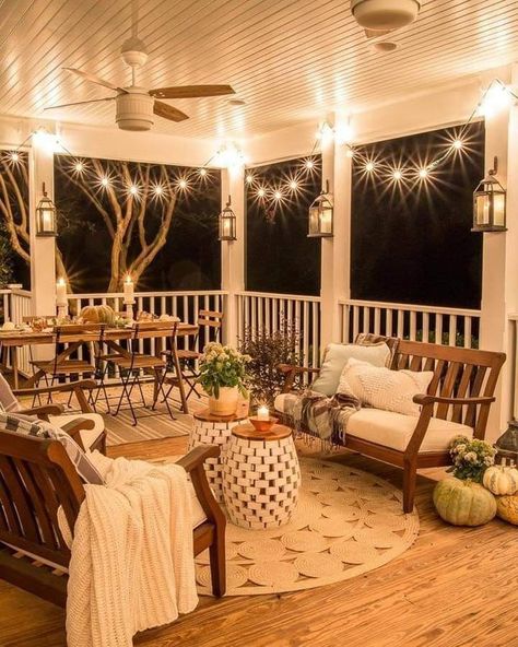 Western Back Porch, Big Porch Ideas, Large Back Porch Ideas, Decks And Porches Back Patio, Closed In Front Porch Ideas, Big Front Porch Ideas, Grand Front Porch, Screened In Porch Plans, House Themes