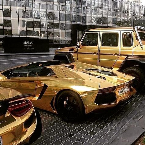 Lamborghini Thunder on Instagram: “😍The Beast 😍 * * * Ph cr:Dm me * * 🦸Follow,👍like and ↗️Share ************************** Follow @lambo_thunder Follow @lambo_thunder…” Gold Cars, Gold Lamborghini, Gold Car, Mc Laren, Best Luxury Cars, Ferrari 458, Lamborghini Gallardo, Rich Kids, Expensive Cars