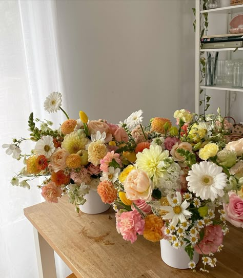 some bts of emma’s blooms x✨💛🧚🍐🍏 May Floral Arrangements, Summer Flower Arrangements Wedding, Early Spring Bouquet, August Flowers In Season, Wild Flower Arrangements, Miniature Fruit, Cut Flower Garden, Wedding Flowers Summer, Wedding 2025