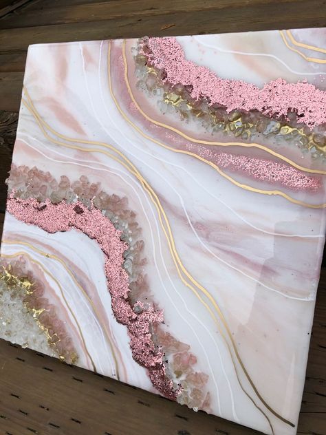 Seni Resin, Canvas For Beginners, Resin Art Painting, Geode Art, Resin Wall Art, Blush Gold, Acrylic Pouring Art, Epoxy Resin Art, Pouring Painting