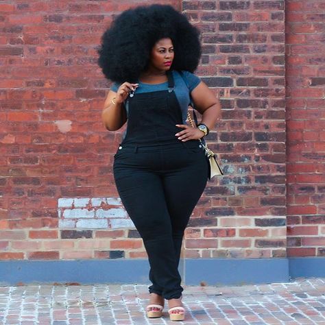 Nakitende Esther, Friday Style, Queen Esther, Inheritance Games, African Models, Black Plus Size, Black Curves, Queen Fashion, Plus Size Models