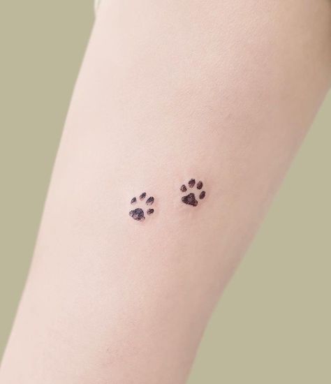 Cat Paw Outline Tattoo, Paws Tattoo Cat, Cat's Paw Tattoo, Minimal Paw Tattoo, Tiny Cat Paw Tattoo, Cat Paws Tattoo, Tattoo Cat Paw, Cat Paw Tattoo, Cat Paw Print Tattoo