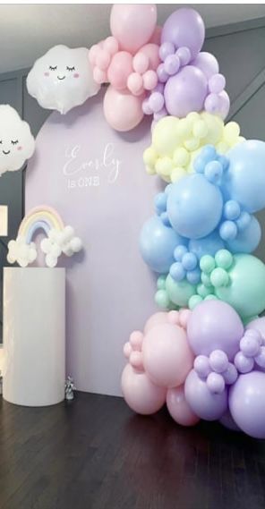 Ballon Decoration, Balloon Colors, Rainbow Backdrop, Rainbow Arch, Rainbow Theme Party, Cake Smash Backdrop, Unicorn Balloon, Balloon Display, Rainbow Theme