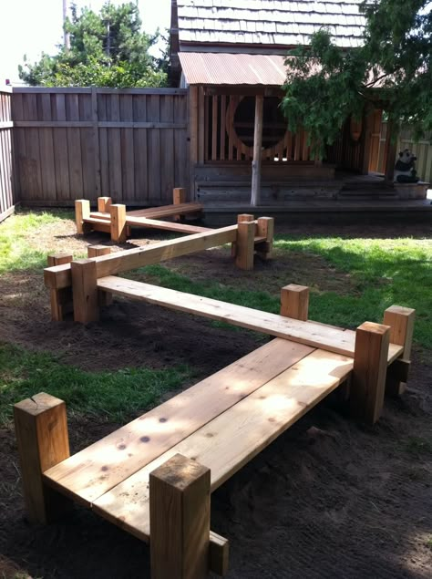 Diy Pallet Playground, Outdoor Dog Area Play Spaces, Outdoor Digging Area For Kids, Natural Playground Diy, Backyard Balance Beam, Playground Wood Ideas, Bark Garden Ideas Play Areas, Outdoor Balance Beam, Backyard Playground Ideas