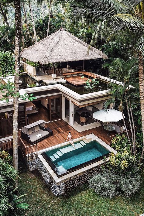 #travelbali #bali #asia #indonesia #travelindonesia #hotelsinbali #resorts #hotelsandresorts #hoteltipp Crib Diy, Dream Estate, Bali Style Home, Luxury Swimming Pools, Best Honeymoon Destinations, Small Pools, Modern House Exterior Colors, Swimming Pool Designs, Small Backyard Pools