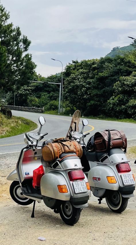 Vespa Gt, Vespa 125, Retro Bikes, Classic Vespa, Vespa Piaggio, Explorers Club, Mod Scooter, Vespa Lambretta, Vespa Scooters