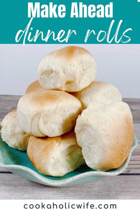 Make Ahead Dinner Rolls are the perfect holiday side dish or great for any meal. These rolls can be baked the same day, or made a day in advance to help keep the prep work down on the holidays. #holidaysidedish #dinnerrolls #thanksgivingrecipe #makeaheaddinnerrolls Make Ahead Dinner Rolls, Fluffy Yeast Rolls, Yeast Dinner Rolls, Butternut Squash Gratin, Roasted Beets And Carrots, Thanksgiving Rolls, Butternut Squash Casserole, No Yeast Dinner Rolls, Yeast Packet