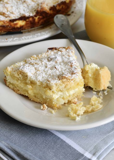 Manuela Ricotta Crumble, Italian Crumb Cake, Ricotta Semolina Cake, Italian Ricotta Crumble Cake, Ricotta Coffee Cake Recipes, Ricotta Crumble Cake, Cooking With Manuela, Ricotta Coffee Cake, Recipes Using Ricotta