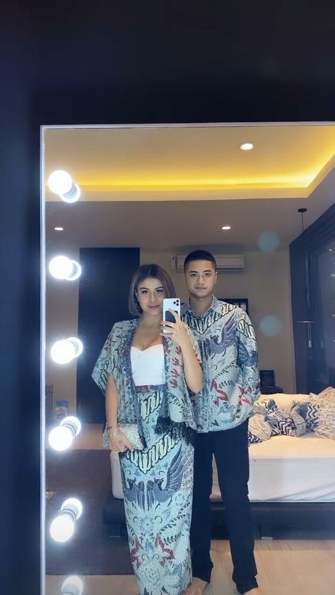 Ootd Kondangan Couple Casual, Nusantara Outfit, Outfit Kondangan Pria, Kondangan Couple, Outfit Kebaya, Outfit Cowo, Ootd Couple, Model Dress Kebaya, Kondangan Outfit