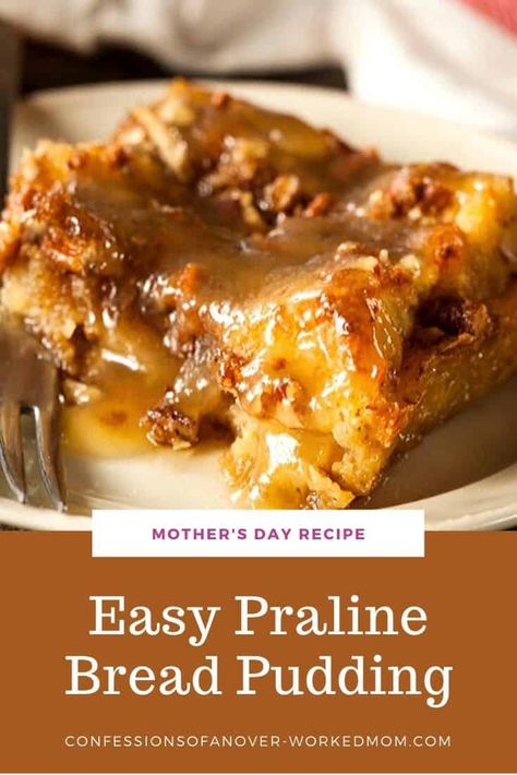 Bourbon Dessert Recipes, Whiskey Bread Pudding, Bread Pudding With Whiskey Sauce, Praline Bread Pudding, Bourbon Dessert, Pudding Sauce, Bread Pudding Sauce, Gooey Desserts, Best Bread Pudding Recipe