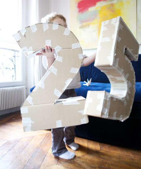 How to make your own big numbers. Great to use for birthdays, pinatas, and maybe even weddings using the initials. Birthday Props, Big Numbers, Cardboard Letters, 50th Wedding Anniversary, 25th Birthday, Bday Ideas, Anniversary Parties, 60th Birthday, 21st Birthday