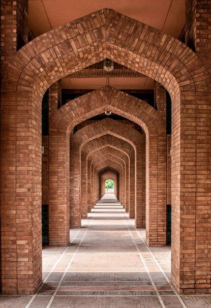 Bahria mosque lahore | Premium Photo #Freepik #photo #siding #lahore #religion #floor Mosque Background For Editing, Mosque Background, Badshahi Mosque, Triumphal Arch, Background For Editing, Psd Background, Premium Photo, Arch, Siding