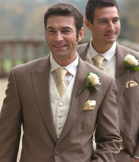 Taupe suit for the wedding Khaki Suit Wedding, Khaki Wedding, Best Wedding Suits For Men, Best Wedding Suits, Khaki Suit, Gold Wedding Theme, Wedding Dress Men, Wedding Suits Groom, Brown Suits