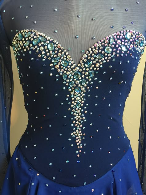 Custom Figure Skating Dress- the great combination of crystal sizes, shapes and colors elevate a simple silhouette. Skating Dress Patterns, Custom Figure Skating Dresses, Ice Dance Dresses, Skating Roller, Competition Skating Dress, Twirling Costumes, Roller Skating Outfits, Figure Skating Outfits, Ice Skating Outfit